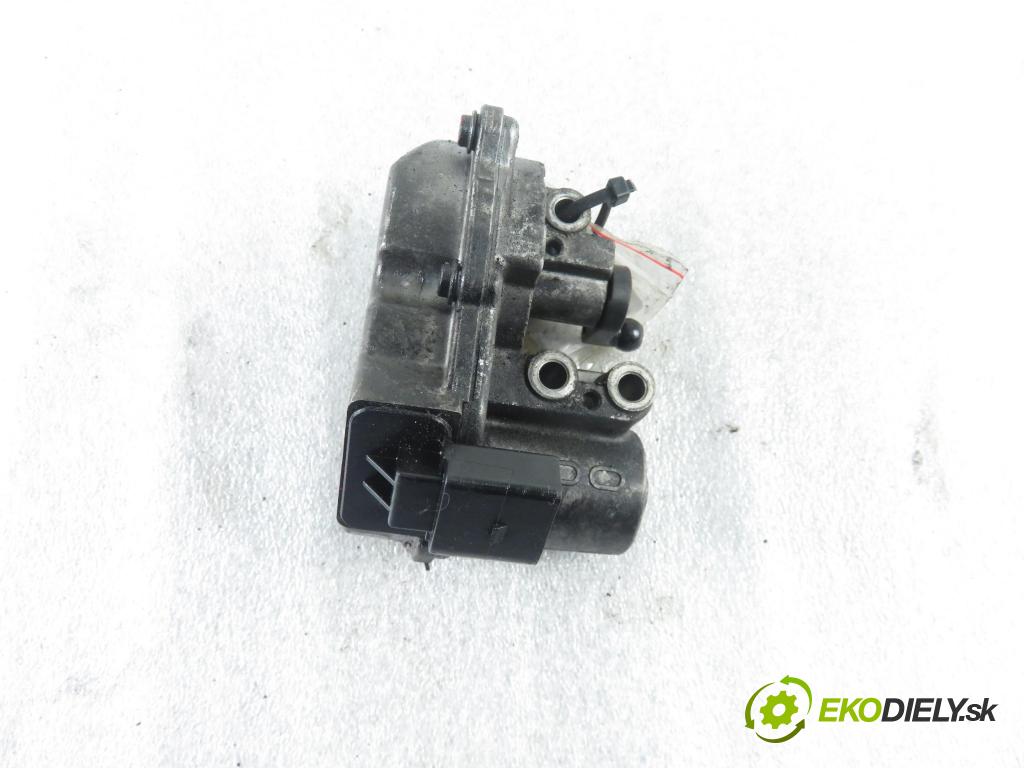 AUDI A6 (4F2, C6) SEDAN 2006 165,00 3.0 TDI quattro - BMK 2967,00 nastavovač svod, potrubí 059129086E ; A2C53112910 (Ostatní)