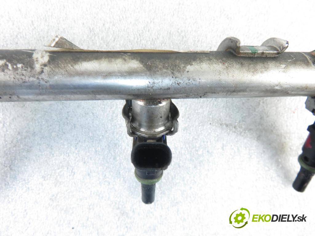 MERCEDES-BENZ KLASA A (W169) MINIVAN 2006 70,00 A 150 (169.031, 169.331) - M 266.920 1498,00 Lišta vstrekovacia 0000788749 (Vstrekovacie lišty)