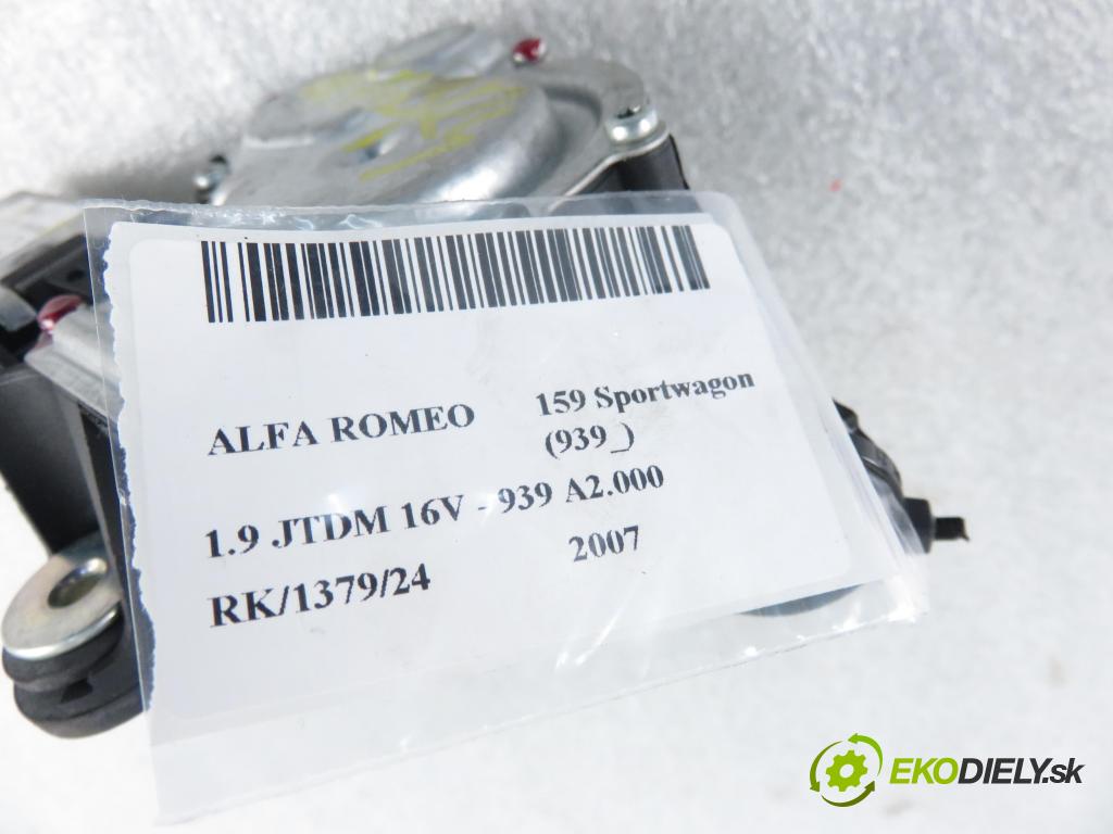 ALFA ROMEO 159 Sportwagon (939_) KOMBI 2007 110,00 1.9 JTDM 16V - 939 A2.000 1910,00 motorek stěrače ZADNÍ: MS2596007062