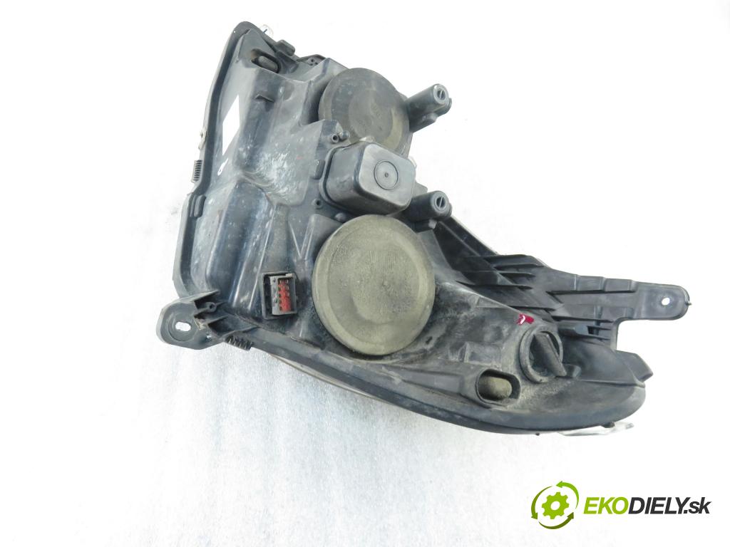 OPEL ASTRA H (A04) HB 2005 59,00 1.7 CDTI - Z 17 DTL 1686,00 Svetlo PP 24451033