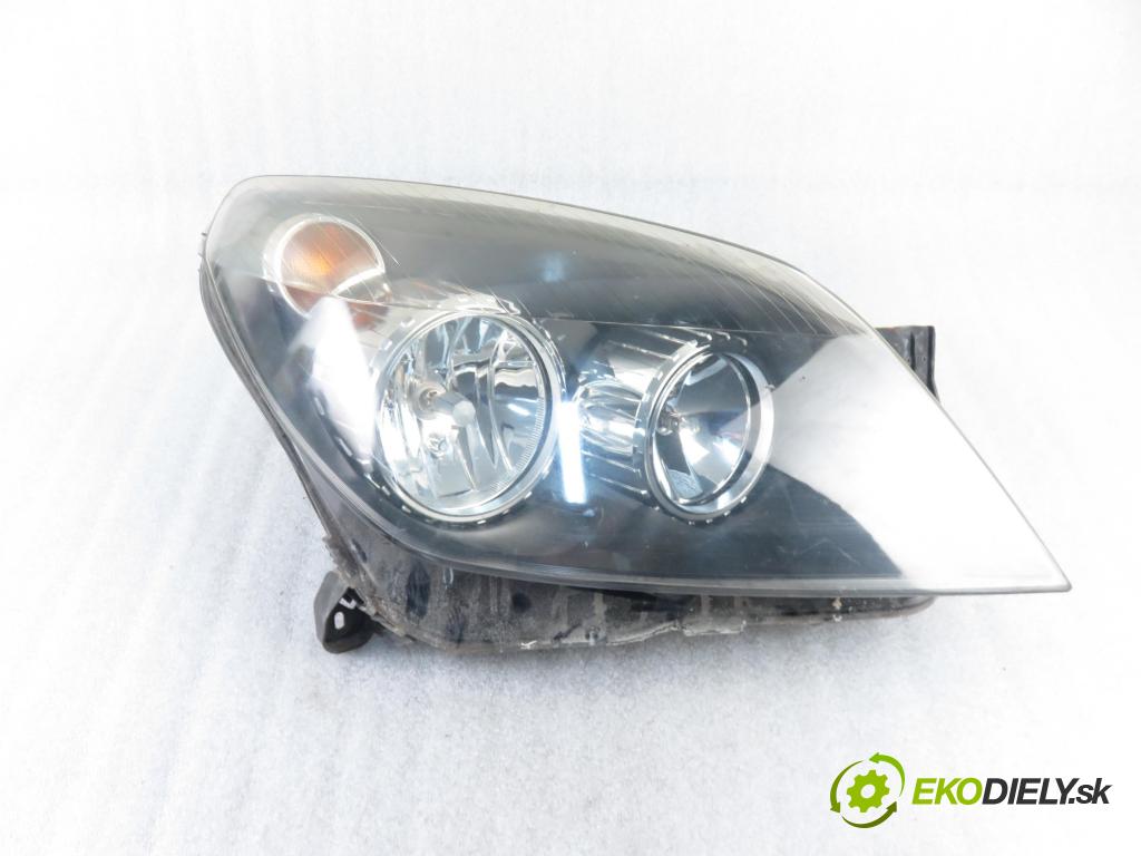 OPEL ASTRA H (A04) HB 2005 59,00 1.7 CDTI - Z 17 DTL 1686,00 Svetlo PP 24451033