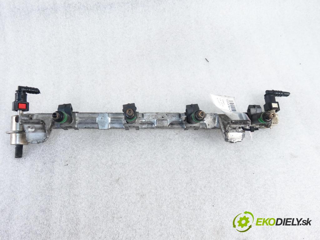 FORD FUSION (JU_) HB 2003 59,00 1.4 - FXJB 1388,00 Lišta vstrekovacia 98MFBB ; 9D2809H487 (Vstrekovacie lišty)