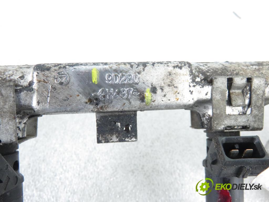 FORD FUSION (JU_) HB 2003 59,00 1.4 - FXJB 1388,00 Lišta vstrekovacia 98MFBB ; 9D2809H487 (Vstrekovacie lišty)