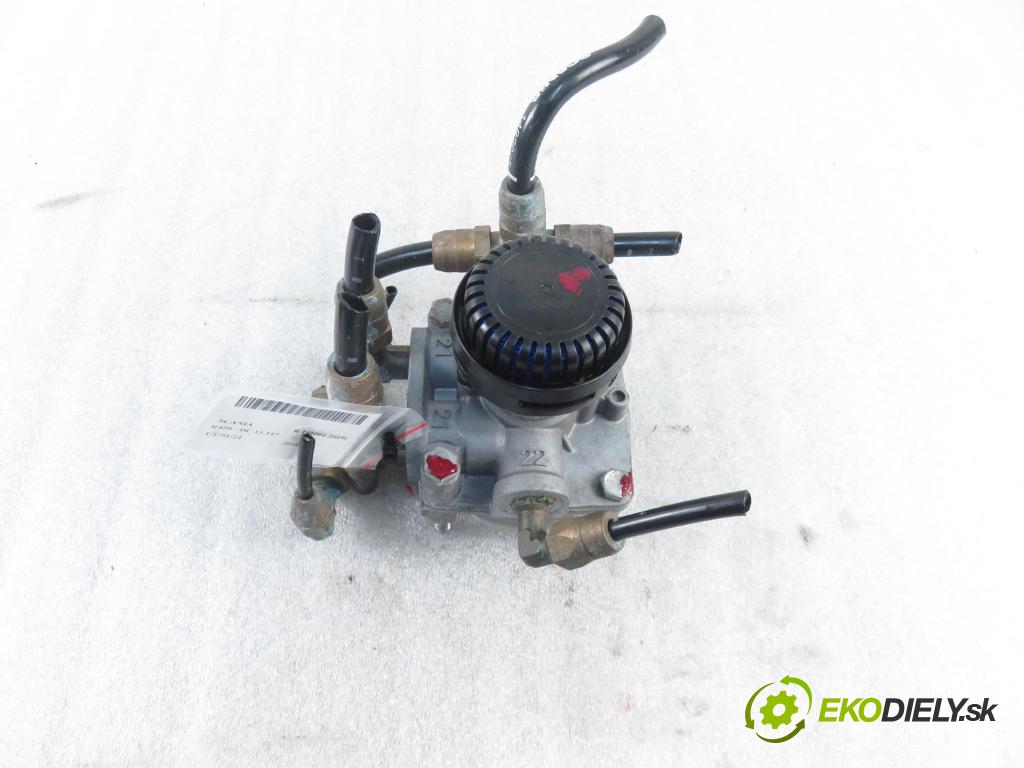 SCANIA R I CIĄGNIK SIODŁOWY 2016 331,00 R450 R6 - DC 13.147 euro6 12742,00 ventily PNEUMATICKÉ: 9730110500 ; 1425183