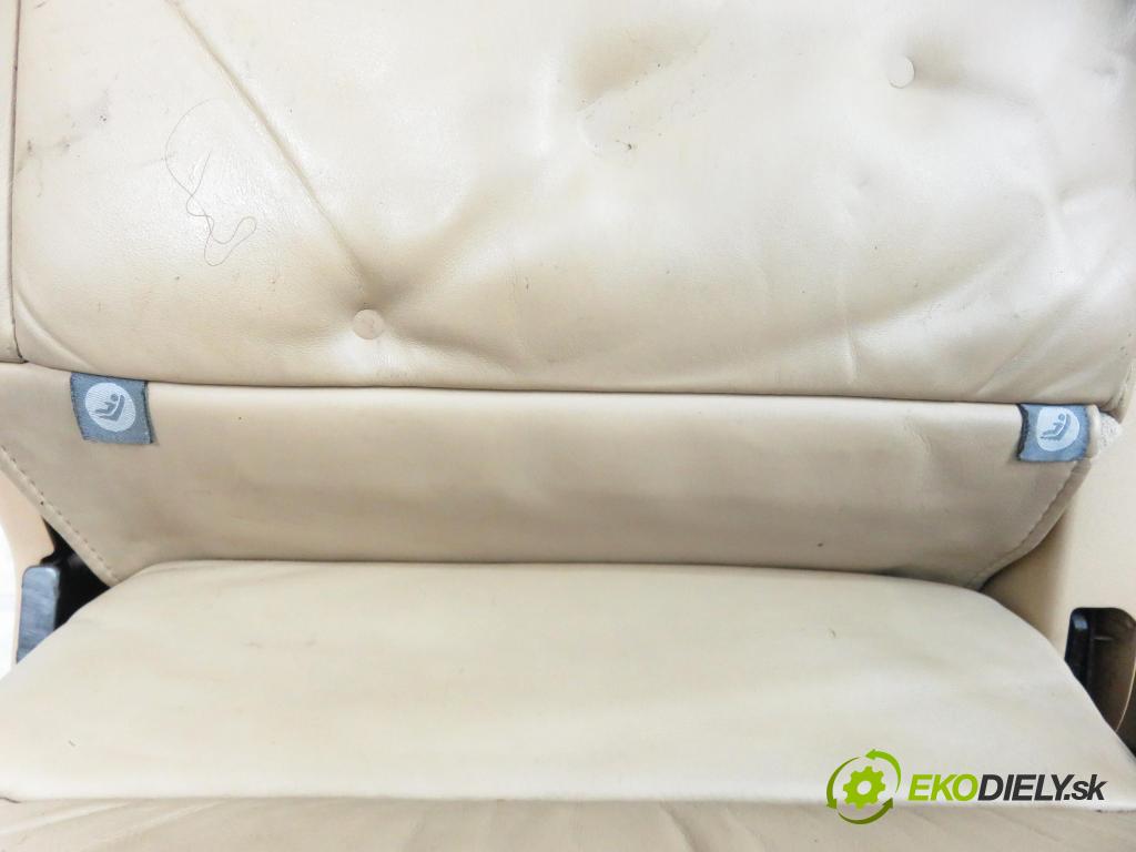 LAND ROVER RANGE ROVER SPORT (L320) SUV 2007 140,00 2.7 TDV6 4x4 190 - 276DT (PSA) 2720,00 Sedadlá, sedačky