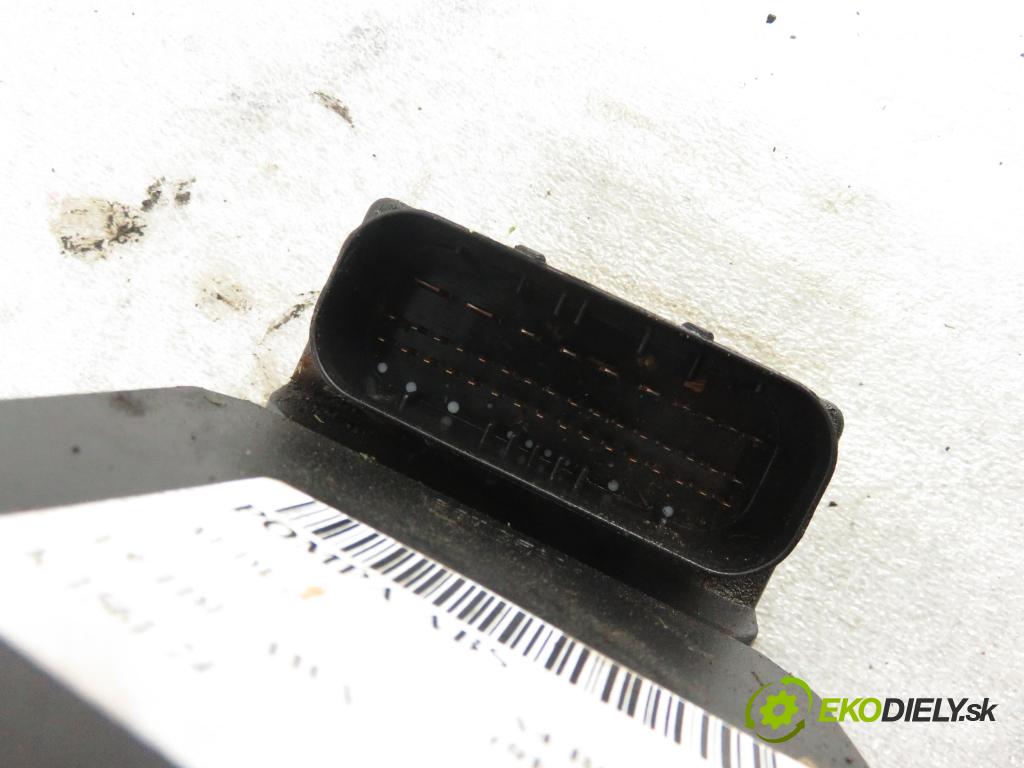 AUDI A4 (8E2, B6) SEDAN 2001 96,00 1.9 TDI PD 130 - AWX 1896,00 Pumpa ABS 0265950011 ; 0265225048 ; 8E0514517 (Pumpy ABS)