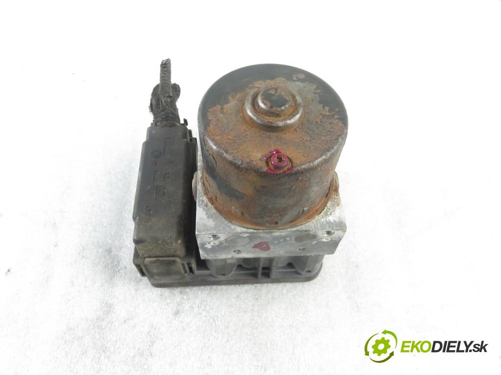 VW GOLF IV (1J1) HB 1999 85,00 1.9 TDI 4motion - AJM 1896,00 Pumpa ABS 1C0907379F ; 1J0614517F ; 10096003143 (Pumpy ABS)