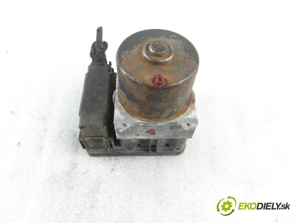 VW GOLF IV (1J1) HB 1999 85,00 1.9 TDI 4motion - AJM 1896,00 Pumpa ABS 1C0907379F ; 1J0614517F ; 10096003143 (Pumpy ABS)