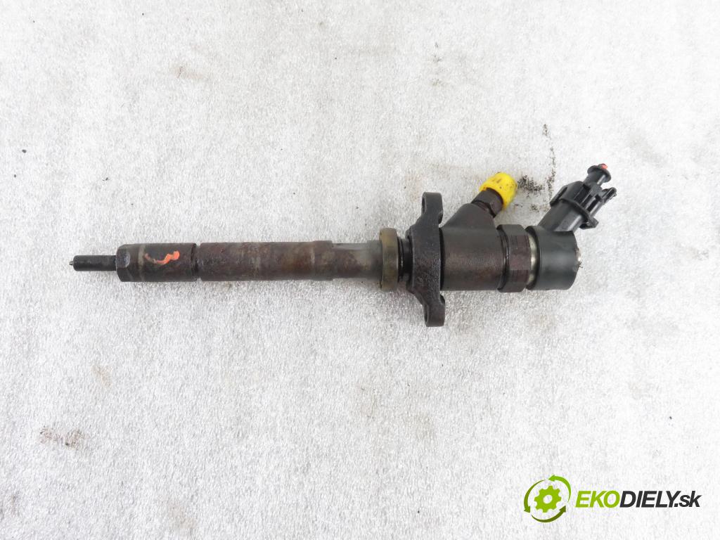 PEUGEOT 307 (3A/C) HB 2005 80,00 1.6 HDi 110 1560,00 vstrekovač 0445110188 (Vstrekovače)
