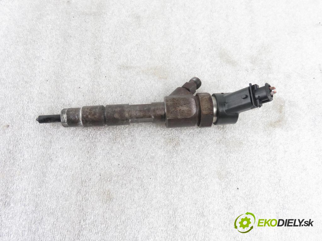 RENAULT LAGUNA II Grandtour (KG0/1_) KOMBI 2002 74,00 1.9 dCi 107 - F9Q 754 1870,00 vstrekovač 7700111014 ; 0445110021 (Vstrekovače)