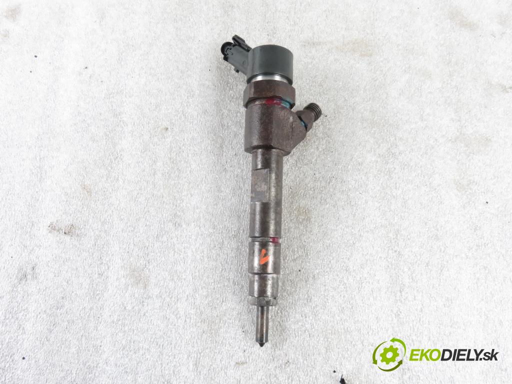 RENAULT LAGUNA II Grandtour (KG0/1_) KOMBI 2002 74,00 1.9 dCi 107 - F9Q 754 1870,00 vstrekovač 7700111014 ; 0445110021 (Vstrekovače)
