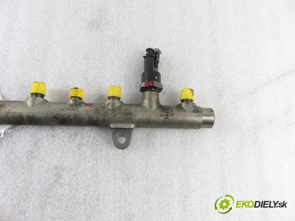 RENAULT LAGUNA II Grandtour (KG0/1_) KOMBI 2002 74,00 1.9 dCi 107 - F9Q 754 1870,00 Lišta vstrekovacia 0445214024 ; 8200347176 ; 0281002522 (Vstrekovacie lišty)