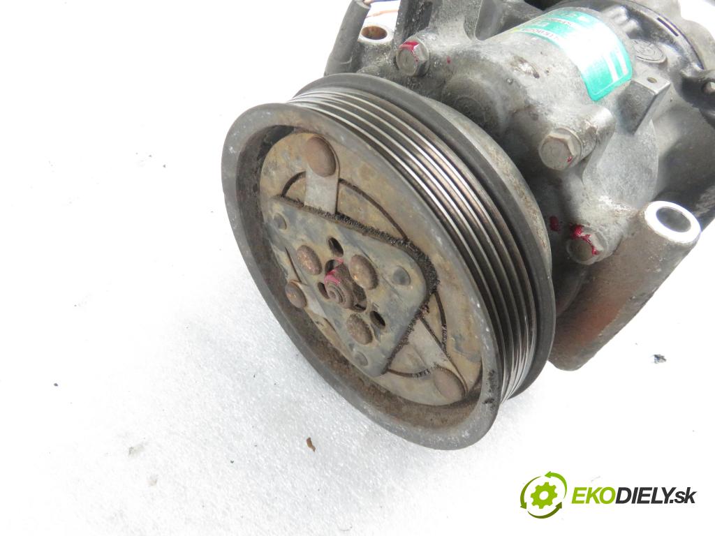 RENAULT THALIA I (LB0/1/2_) SEDAN 2004 0,00 1.4 16V - K4J 712 1390,00 KOMPRESOR: klimatizácie 8200315744 (Kompresory klimatizácie)