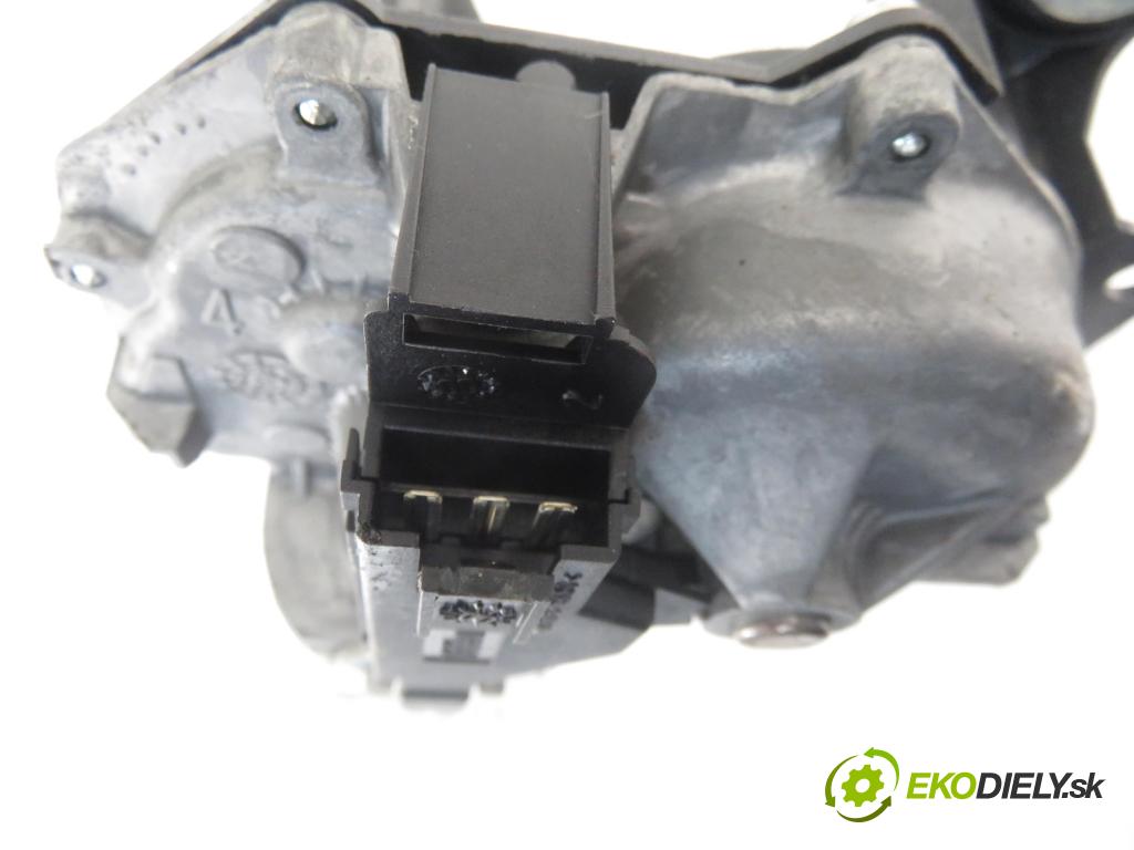 OPEL CORSA C (X01) HB 2000 55,00 1.2 16V 75 - Z 12 XE 1199,00 motorek stěrače ZADNÍ: 09132802 ; 53011112