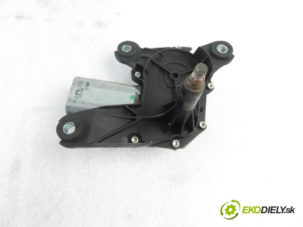 OPEL CORSA C (X01) HB 2000 55,00 1.2 16V 75 - Z 12 XE 1199,00 motorek stěrače ZADNÍ: 09132802 ; 53011112