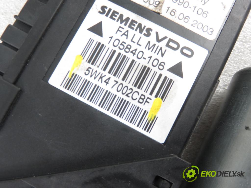 AUDI A4 (8E2, B6) SEDAN 2001 96,00 1.9 TDI PD 130 - AWX 1896,00 motorek sťahovaní oken LP 8E1959801B ; 5WK47002CBF