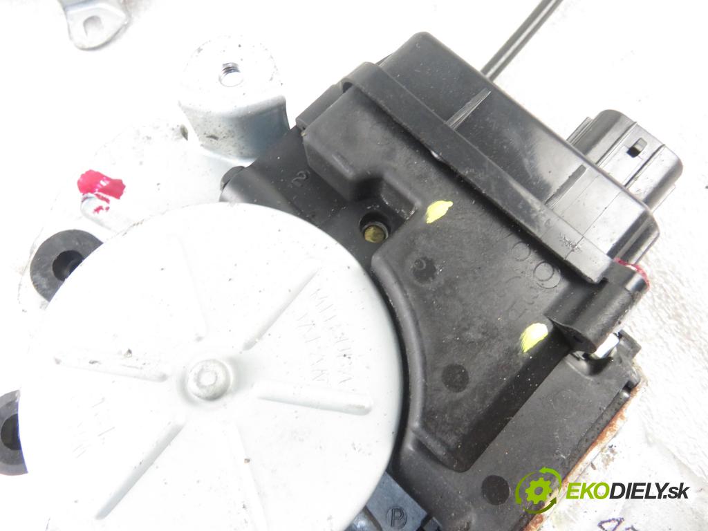 MITSUBISHI OUTLANDER I (CU_W) SUV 2005 118,00 2.4 4WD 160 (CU5W) - 4G69 2378,00 mechanismus oken PTE MR573888RH