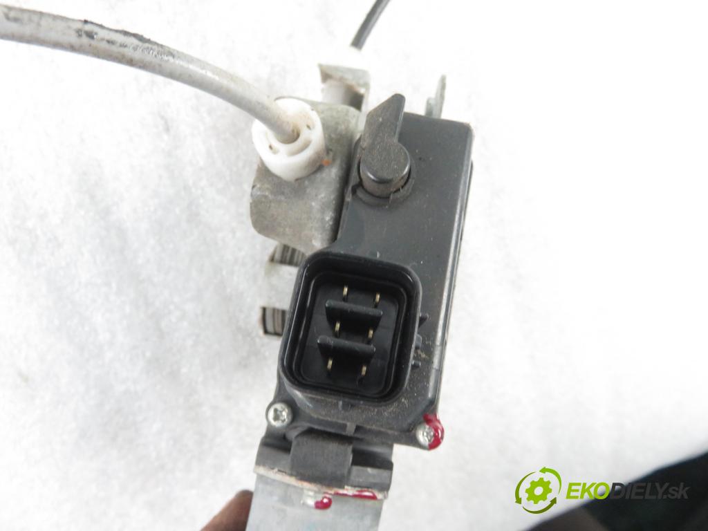 MITSUBISHI OUTLANDER I (CU_W) SUV 2005 118,00 2.4 4WD 160 (CU5W) - 4G69 2378,00 mechanismus oken PPE MR573886RH