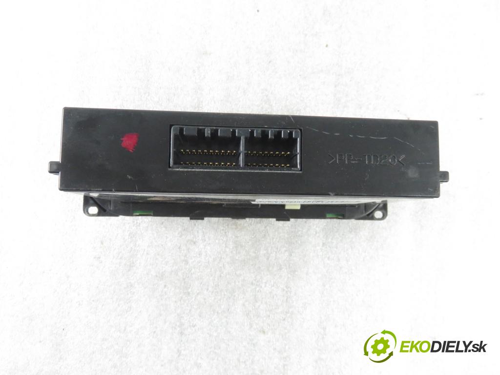 MITSUBISHI OUTLANDER I (CU_W) SUV 2005 118,00 2.4 4WD 160 (CU5W) - 4G69 2378,00 Panel kúrenia KLIMATIZACE: MR979972HA