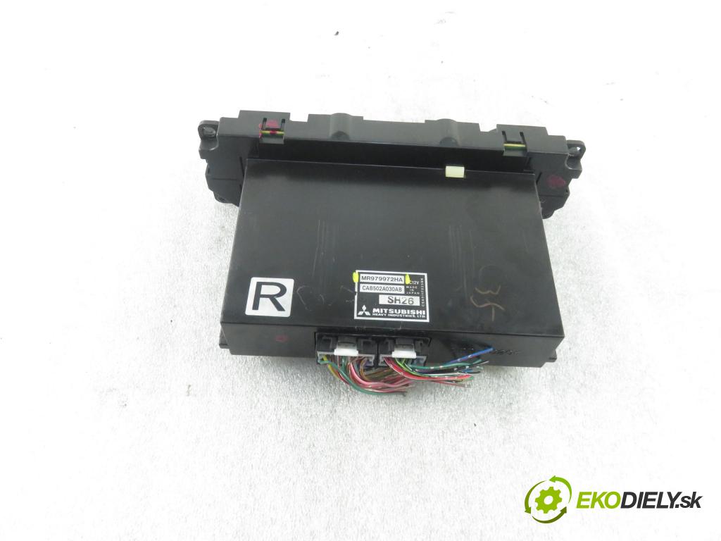 MITSUBISHI OUTLANDER I (CU_W) SUV 2005 118,00 2.4 4WD 160 (CU5W) - 4G69 2378,00 Panel kúrenia KLIMATIZACE: MR979972HA