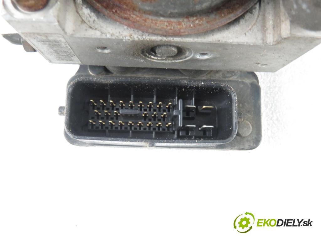 MITSUBISHI OUTLANDER I (CU_W) SUV 2005 118,00 2.4 4WD 160 (CU5W) - 4G69 2378,00 Pumpa ABS MB44W1749031 (Pumpy ABS)