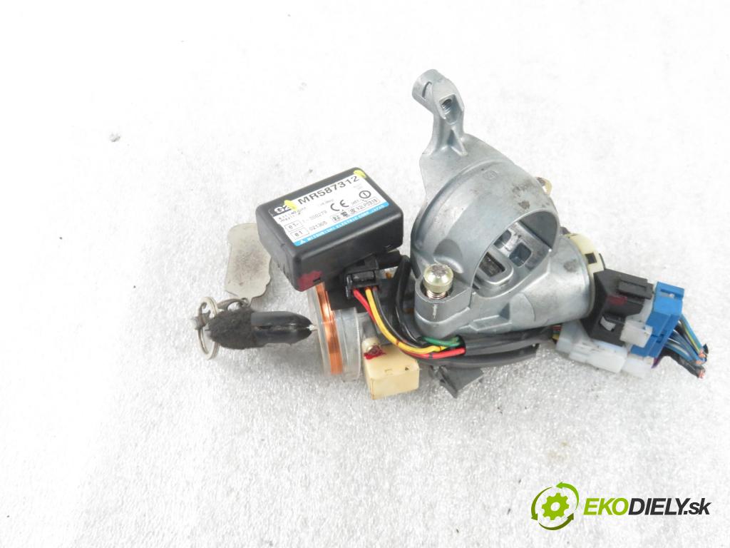 MITSUBISHI OUTLANDER I (CU_W) SUV 2005 118,00 2.4 4WD 160 (CU5W) - 4G69 2378,00 spinačka MR587312 (Spínacie skrinky a kľúče)