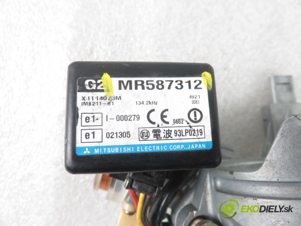 MITSUBISHI OUTLANDER I (CU_W) SUV 2005 118,00 2.4 4WD 160 (CU5W) - 4G69 2378,00 spinačka MR587312 (Spínacie skrinky a kľúče)