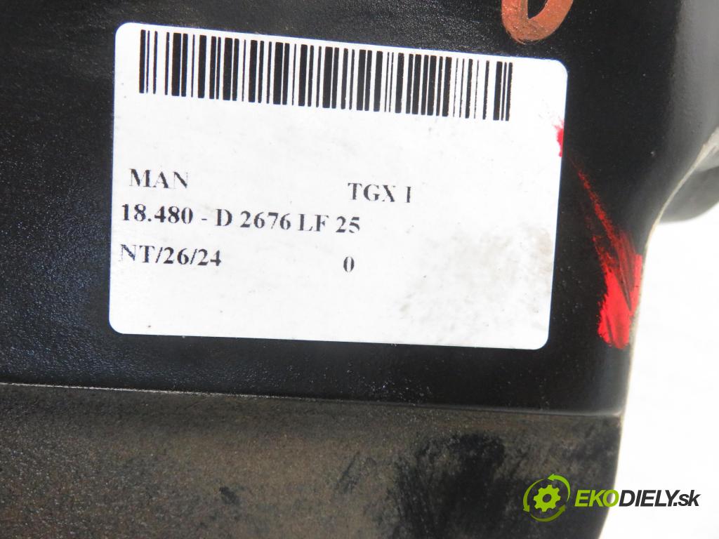 MAN TGX I CIĄGNIK SIODŁOWY 2014 353,00 18.480 - D 2676 LF 25 12419,00 Svetlo PP 81251016660