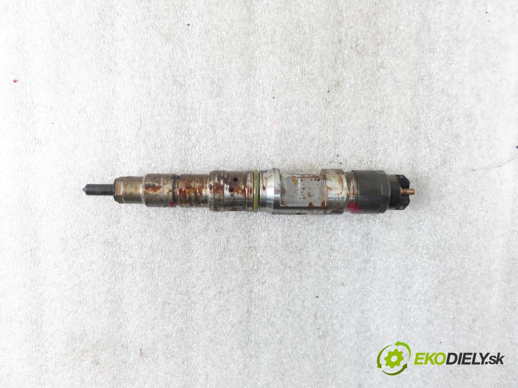 MAN TGX I CIĄGNIK SIODŁOWY 2014 353,00 18.480 - D 2676 LF 25 12419,00 vstrekovač  (Vstrekovač paliva)