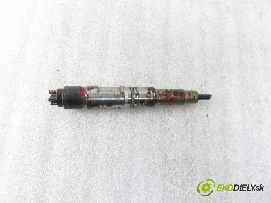 MAN TGX I CIĄGNIK SIODŁOWY 2014 353,00 18.480 - D 2676 LF 25 12419,00 vstrekovač  (Vstrekovač paliva)