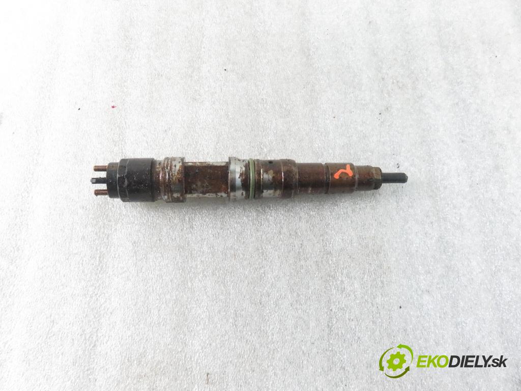 MAN TGX I CIĄGNIK SIODŁOWY 2014 353,00 18.480 - D 2676 LF 25 12419,00 vstrekovač  (Vstrekovač paliva)