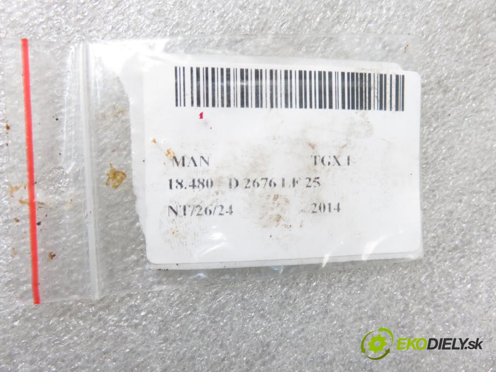 MAN TGX I CIĄGNIK SIODŁOWY 2014 353,00 18.480 - D 2676 LF 25 12419,00 vstrekovač  (Vstrekovač paliva)