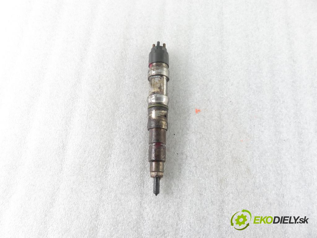 MAN TGX I CIĄGNIK SIODŁOWY 2014 353,00 18.480 - D 2676 LF 25 12419,00 vstrekovač  (Vstrekovač paliva)