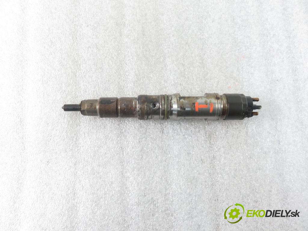 MAN TGX I CIĄGNIK SIODŁOWY 2014 353,00 18.480 - D 2676 LF 25 12419,00 vstrekovač  (Vstrekovač paliva)