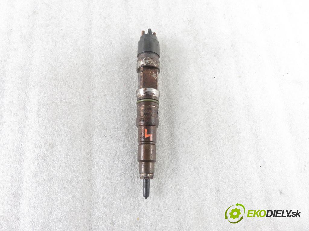 MAN TGX I CIĄGNIK SIODŁOWY 2014 353,00 18.480 - D 2676 LF 25 12419,00 vstrekovač  (Vstrekovač paliva)