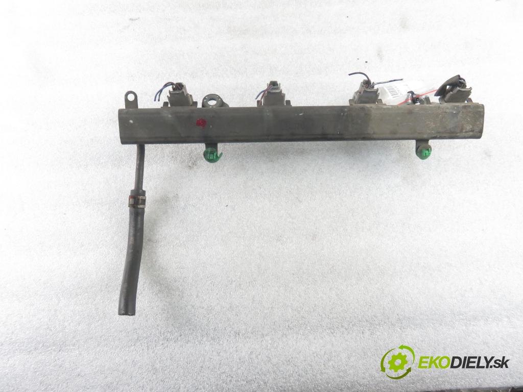 SUZUKI IGNIS (FH) HB 2001 61,00 1.3 4WD 83 (RG413) - M13A 1328,00 Lišta vstrekovacia  (Vstrekovacie lišty)