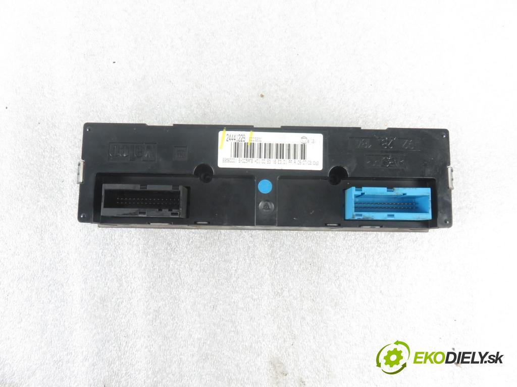 OPEL VECTRA C GTS (Z02) LIFTBACK 2003 90,00 1.8 16V 122 - Z 18 XE 1796,00 Panel topení KLIMATIZACE: 24441229
