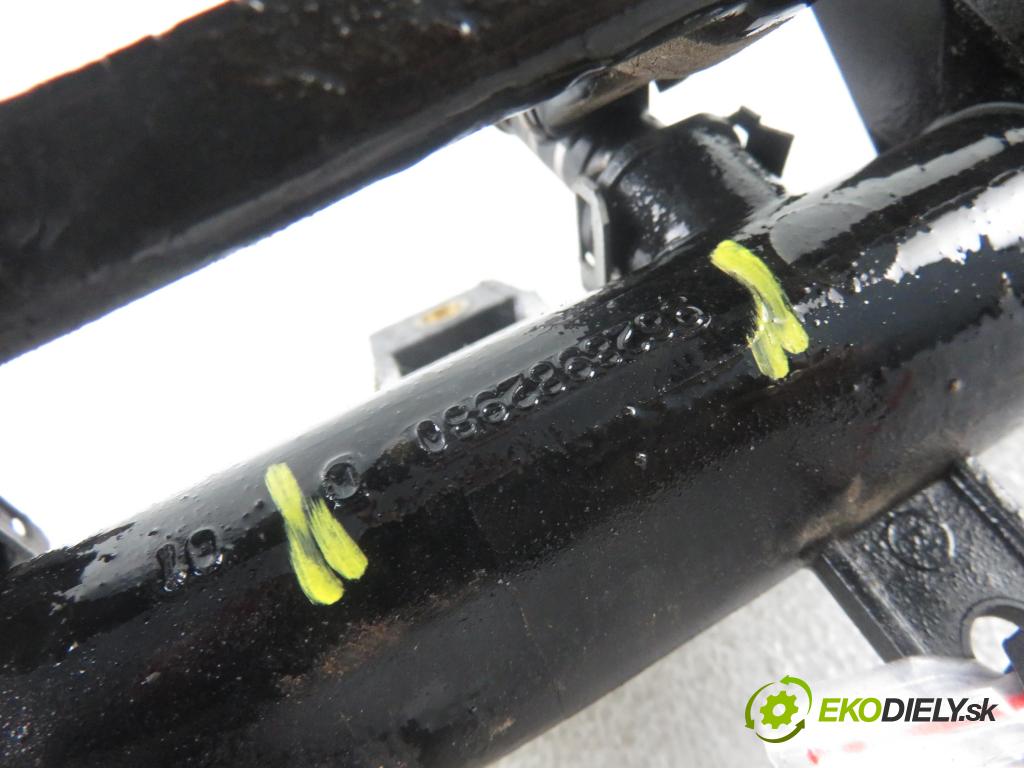 PEUGEOT 206 liftback (2A/C) HB 2002 440,00 1.1 i - HFX (TU1JP) 1124,00 Lišta vstrekovacia 9628982980D (Vstrekovacie lišty)