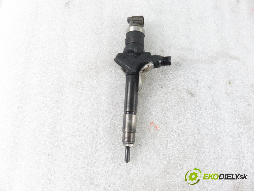 MAZDA 5 (CR19) MINIVAN 2006 81,00 2.0 MZR-CD 110 - RF7J 1998,00 vstrekovač RF7J13H50 (Vstrekovače)
