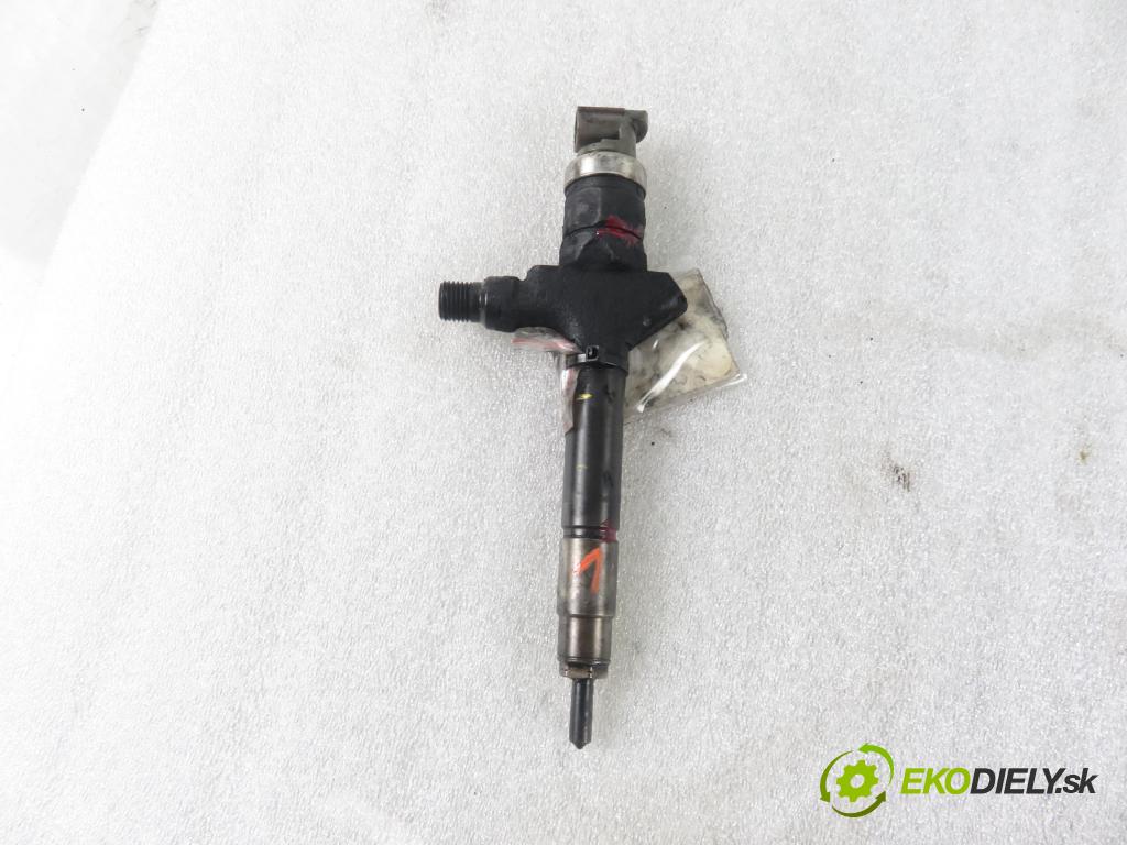 MAZDA 5 (CR19) MINIVAN 2006 81,00 2.0 MZR-CD 110 - RF7J 1998,00 vstrekovač RF7J13H50 (Vstrekovače)