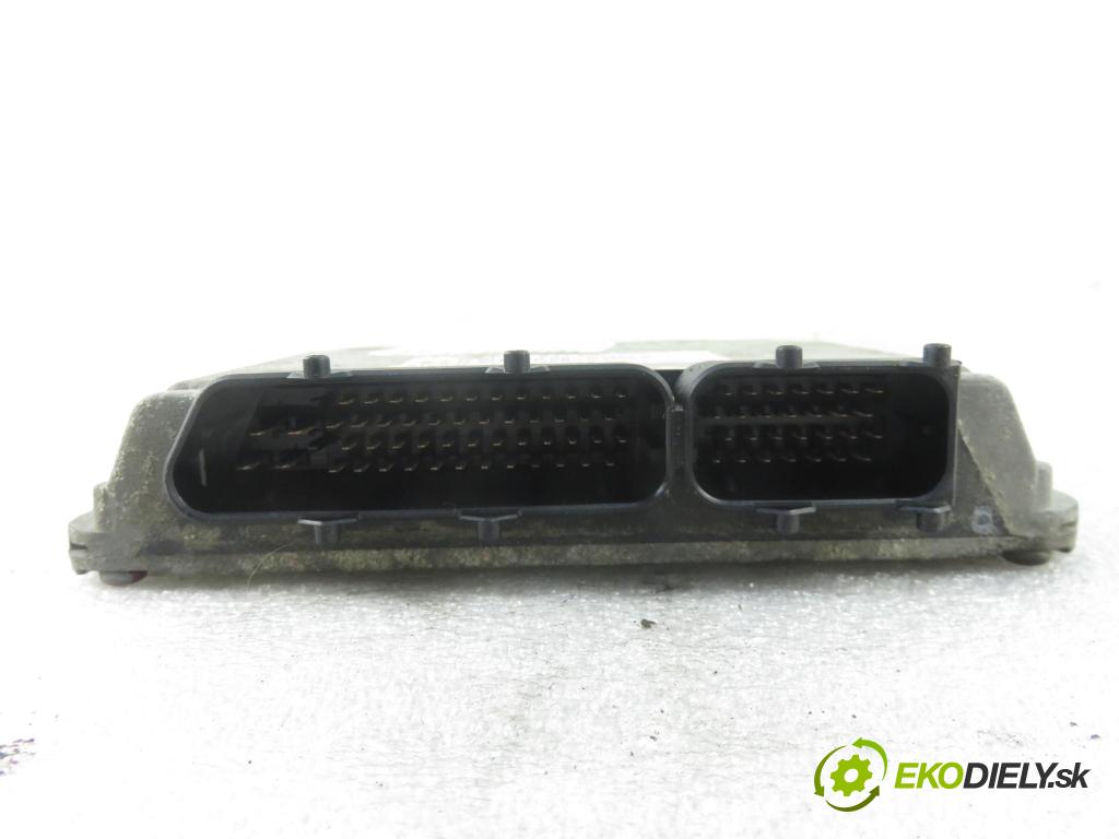 SKODA FELICIA II (6U1) HB 1999 50,00 1.3 MPI 68 1289,00 Riadiaca jednotka Motor 5WP432602 ; 047906030N