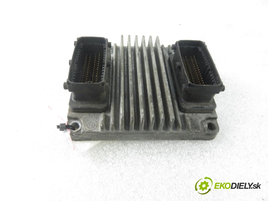 OPEL VECTRA C GTS (Z02) LIFTBACK 2003 90,00 1.8 16V 122 - Z 18 XE 1796,00 Riadiaca jednotka Motor 12201599 ; 12242149