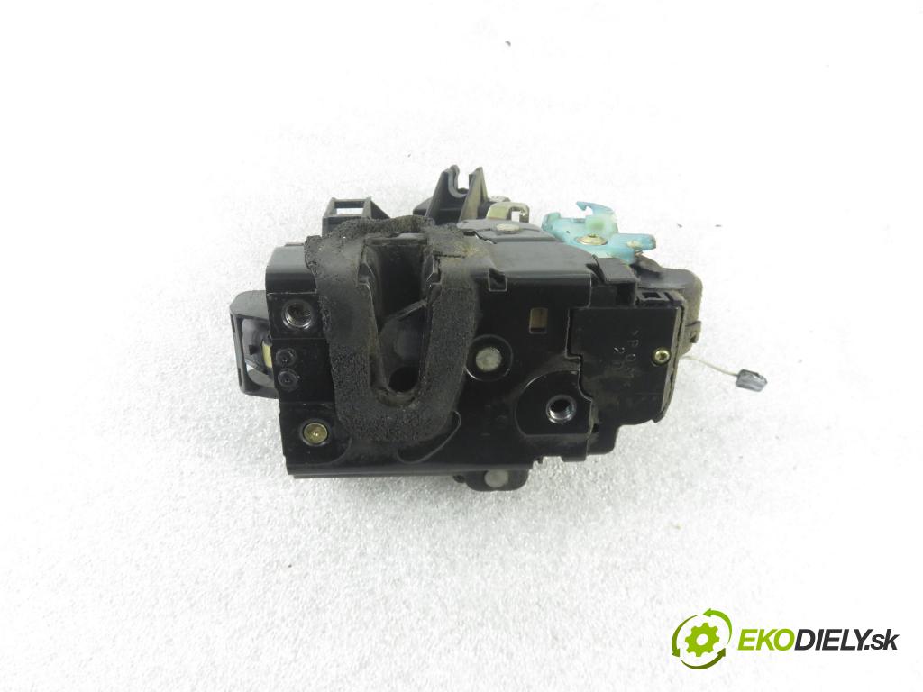 VW POLO (9N_) HB 2002 55,00 1.4 16V 75 - BBY 1390,00 zámok PPM 3B1837016