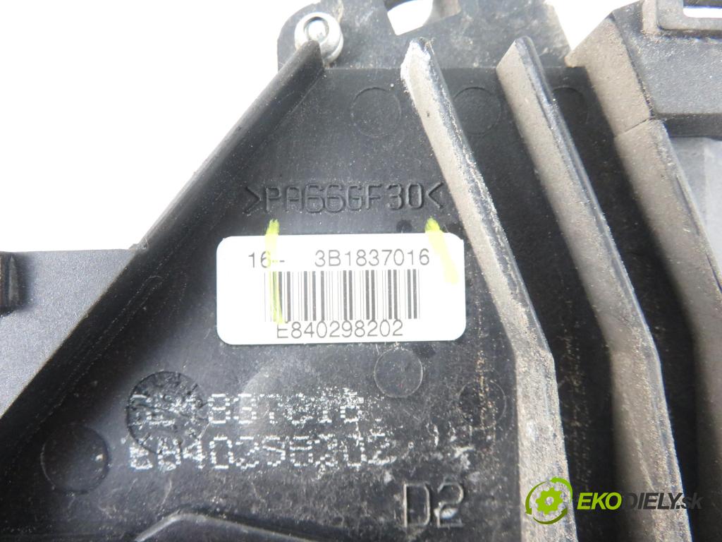 VW POLO (9N_) HB 2002 55,00 1.4 16V 75 - BBY 1390,00 zámok PPM 3B1837016