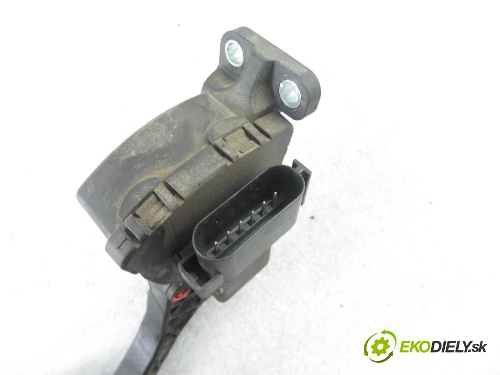 FORD FOCUS C-MAX (DM2) MINIVAN 2003 88,00 1.8 - CSDA 1798,00 Potenciometer plynu 3M519F836AE ; 6PV00864110 (Pedále)