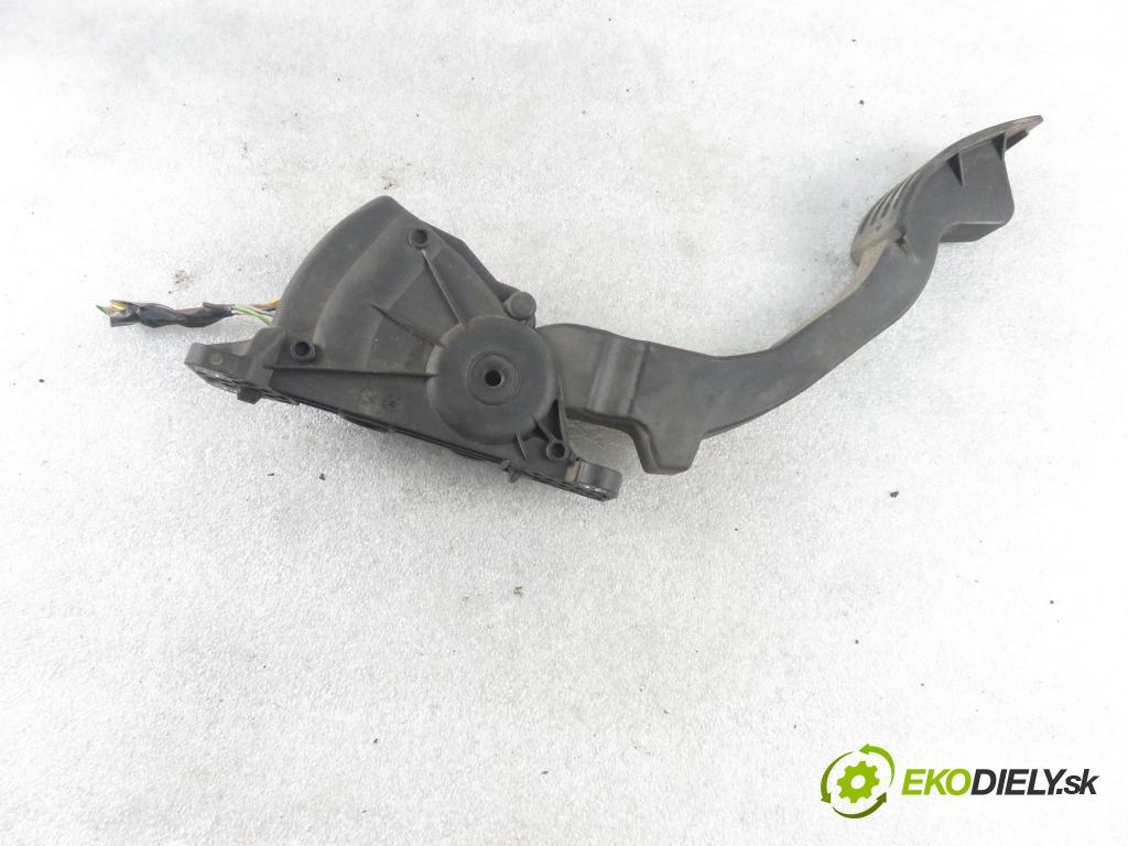 FORD FOCUS C-MAX (DM2) MINIVAN 2003 88,00 1.8 - CSDA 1798,00 Potenciometer plynu 3M519F836AE ; 6PV00864110 (Pedále)