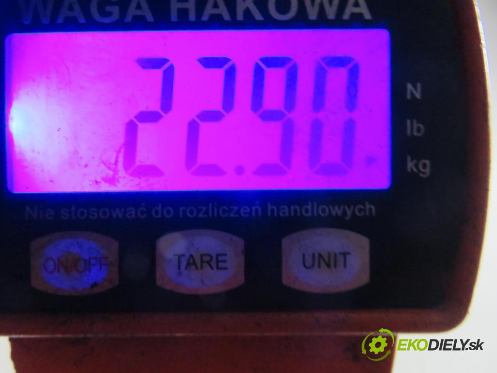 MAN TGX I CIĄGNIK SIODŁOWY 2014 353,00 18.480 - D 2676 LF 25 12419,00 výztuha PŘEDNÍ: 81412802339