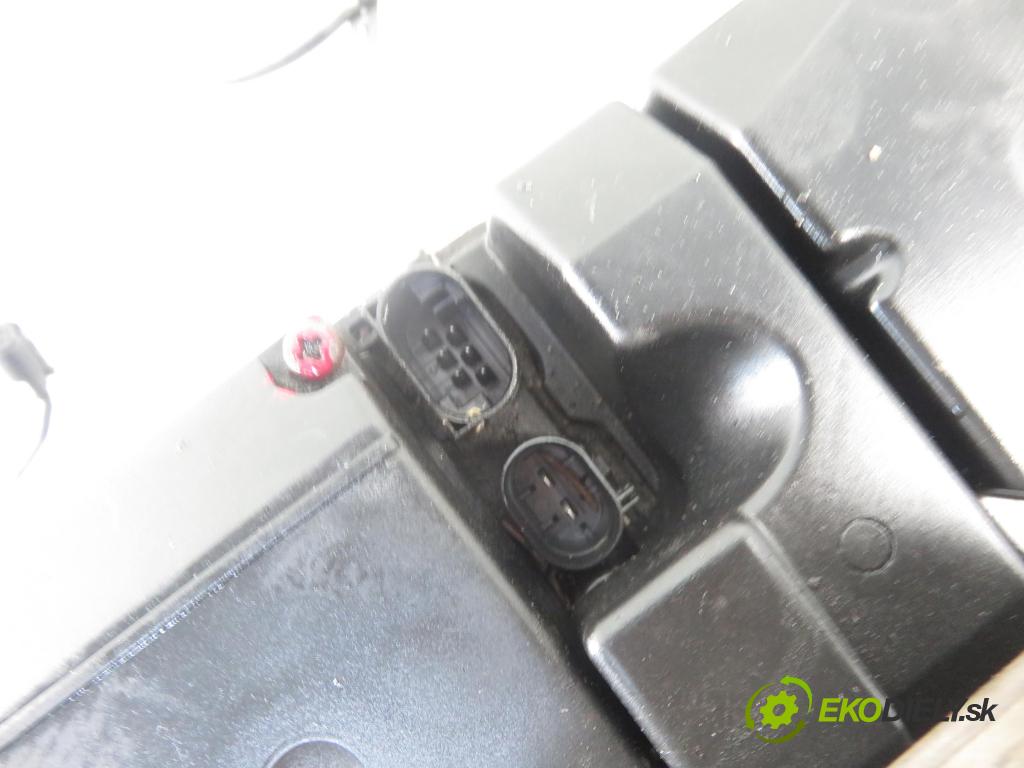 MERCEDES-BENZ KLASA S (W220) SEDAN 2002 145,00 S 320 CDI 197 - OM 613.960 3222,00 Webasto 2205004198 (Webasto ohřívače)