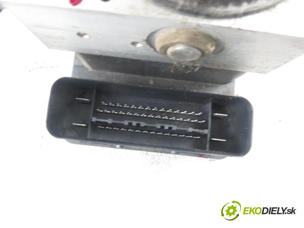 FORD FOCUS C-MAX (DM2) MINIVAN 2003 88,00 1.8 - CSDA 1798,00 Pumpa ABS 3M512C405AE ; 10020600484 ; 10096001093 (Pumpy ABS)