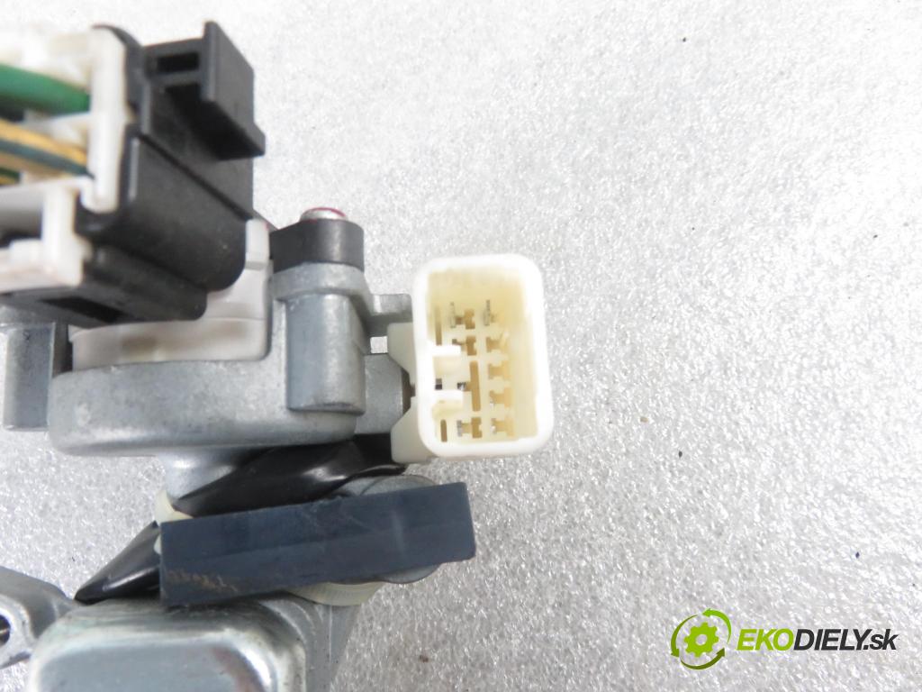 FIAT SEDICI (189_) CROSSOVER 2007 88,00 1.9 D Multijet 120 4x4 - D19AA 1910,00 spinačka 3397062J10 (Spínacie skrinky a kľúče)